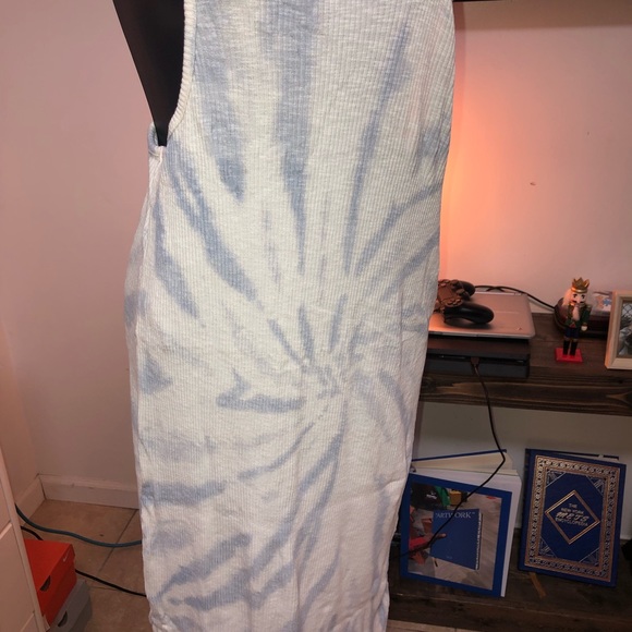 COPY - Zara size Large ribbed Tie die Dress. - Picture 6 of 7